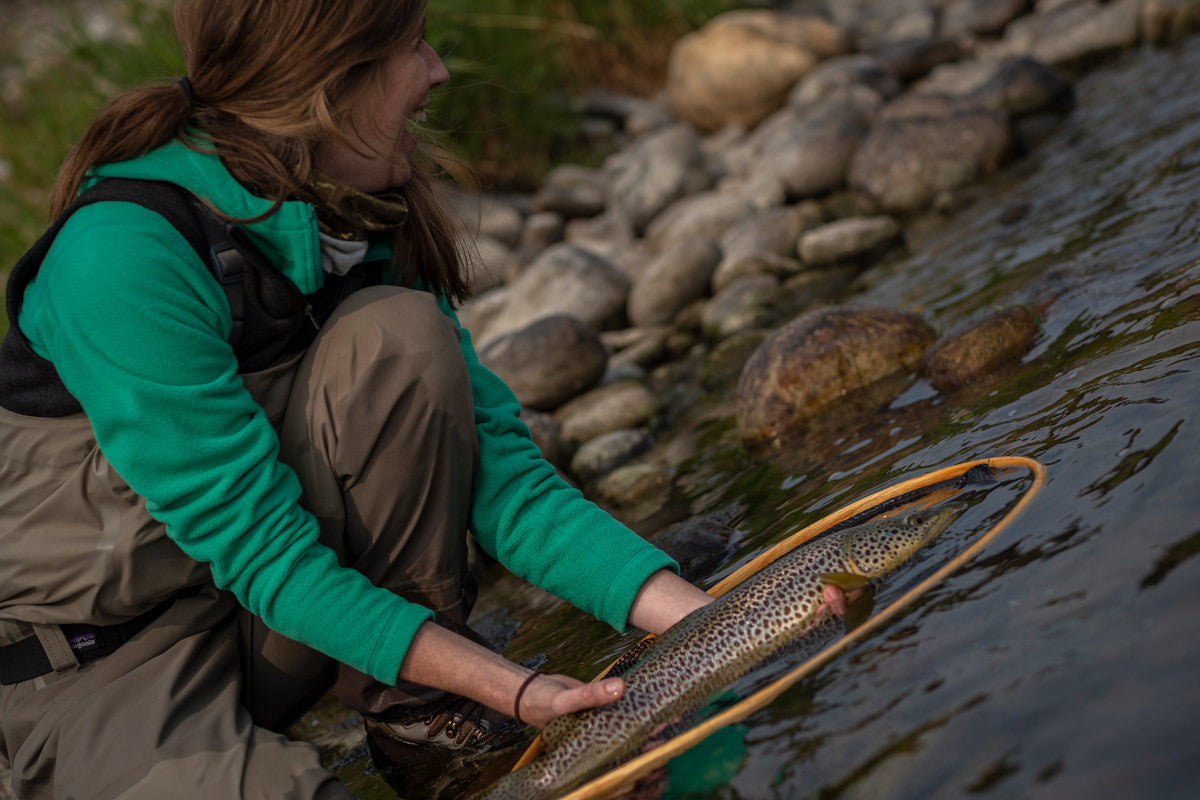 Fish Responsibly - Keep Fish Wet!