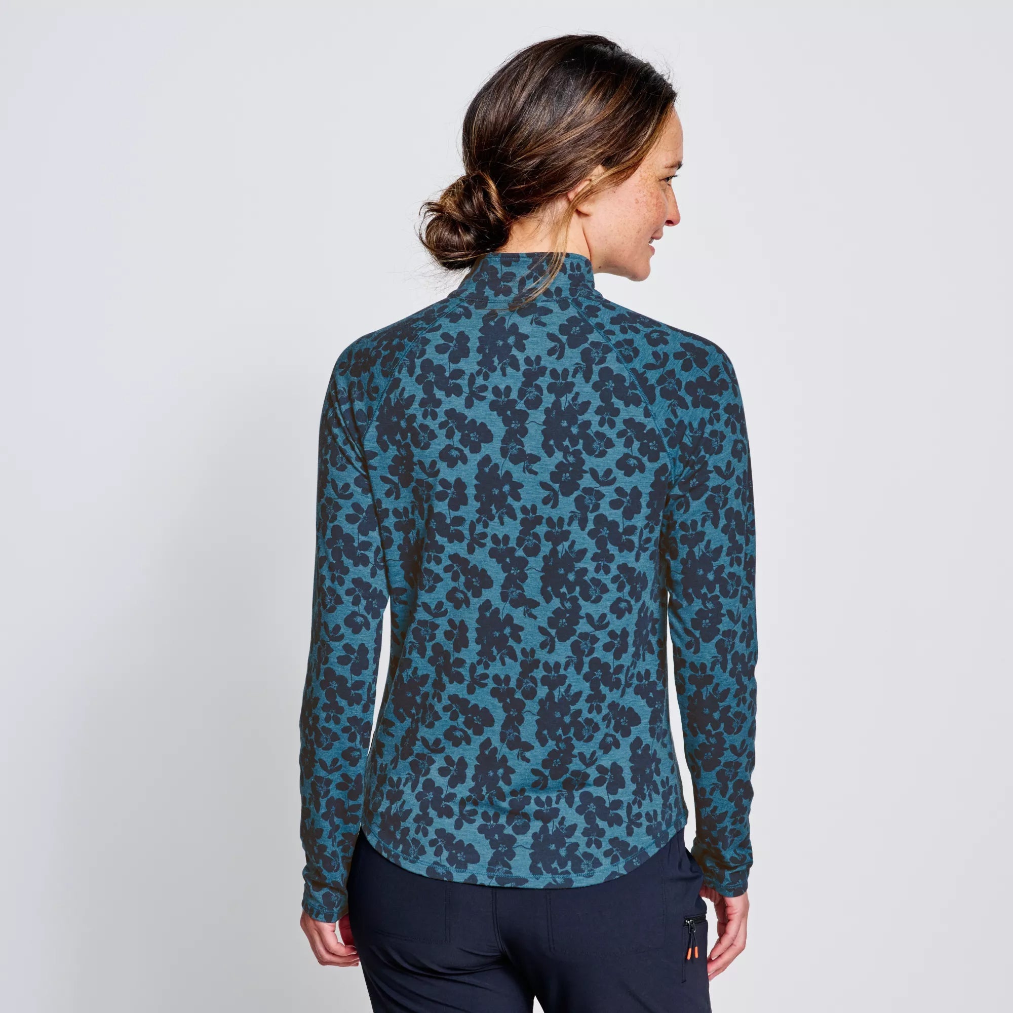 Orvis Women's Dricast Printed 1/4 Zip Blue Lagoon Shadow Floral Image 04