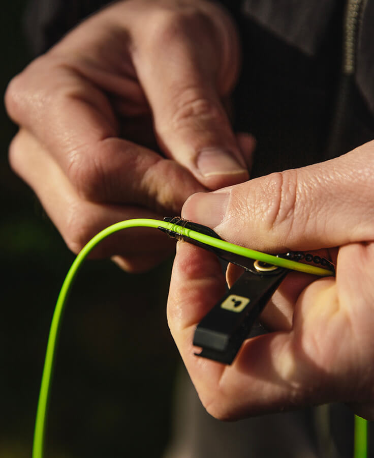 Loon Rogue Nippers With Knot Tool