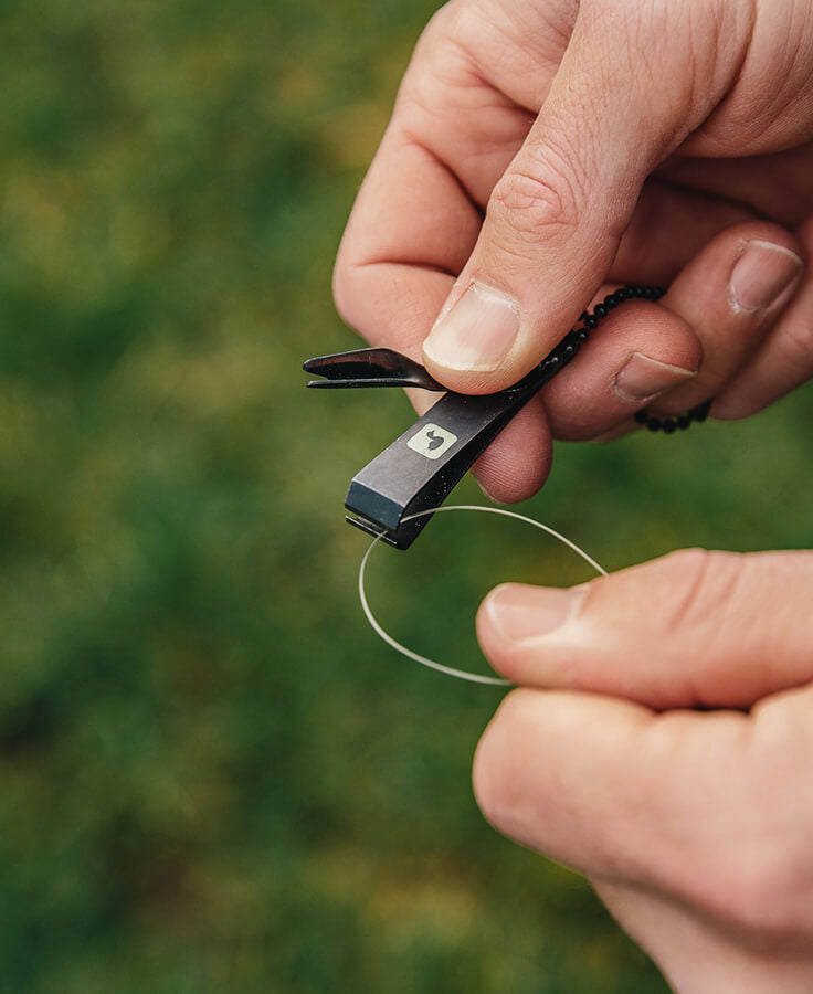 Loon Rogue Nippers With Knot Tool