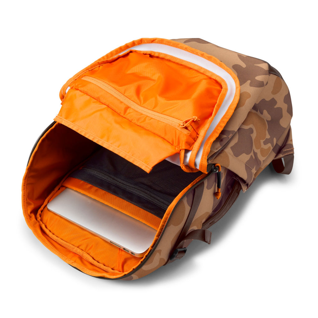 Orvis Trekkage™ LT Adventure 27L Backpack